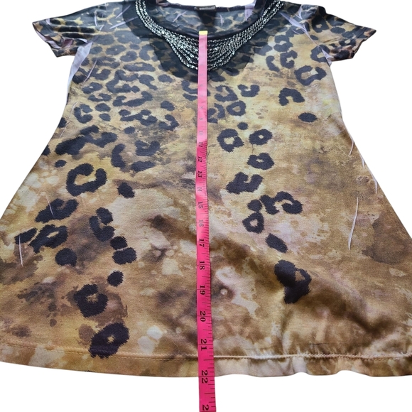Daytrip by Buckle Leopard Print Tee Medium | Animal Print Glam Rock Chain Detail - Picture 6 of 8